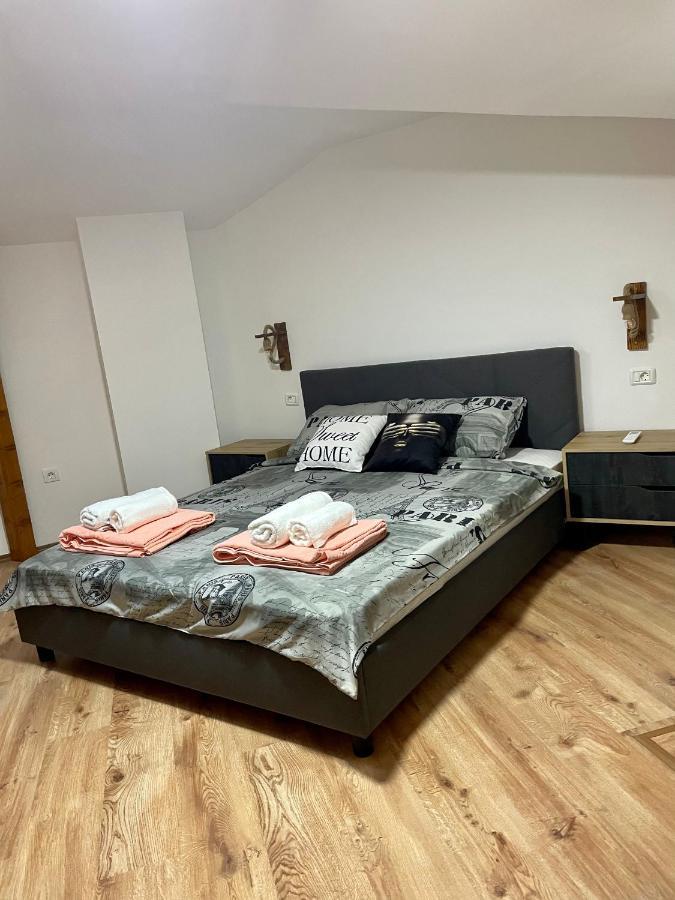 Gallery City Center Apartment Szkopje Kültér fotó