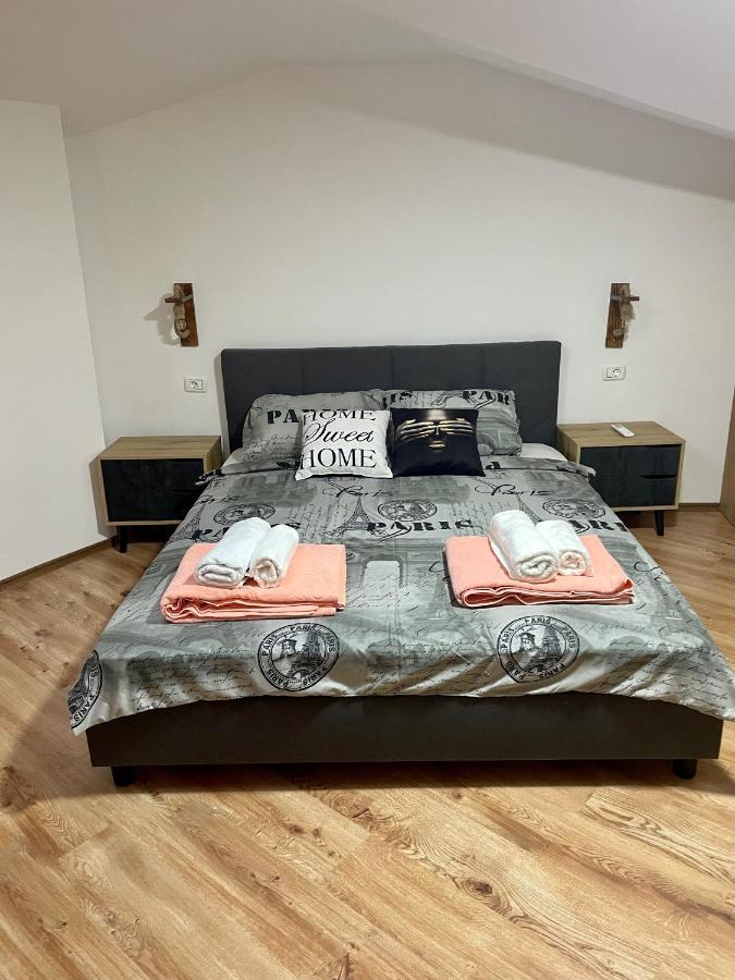 Gallery City Center Apartment Szkopje Kültér fotó