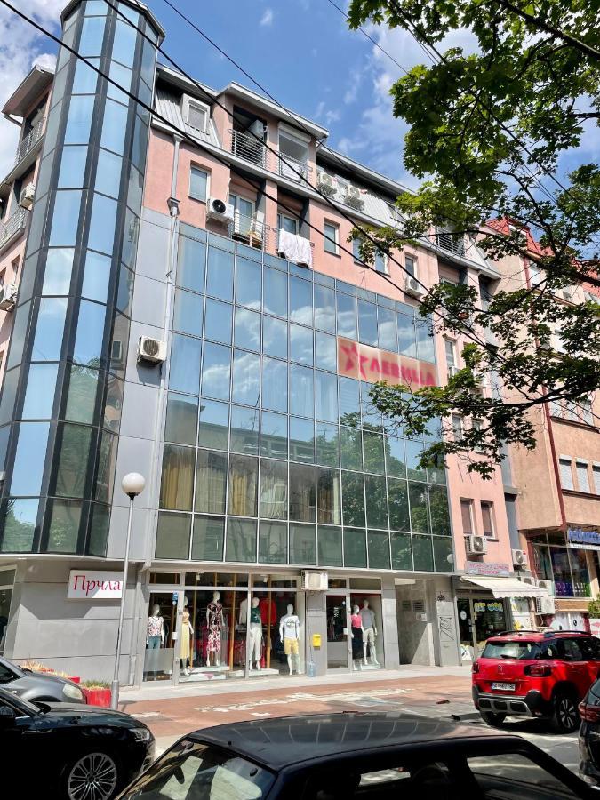 Gallery City Center Apartment Szkopje Kültér fotó